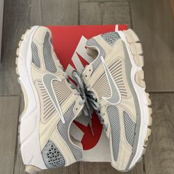 Nike zoom vomero 5
