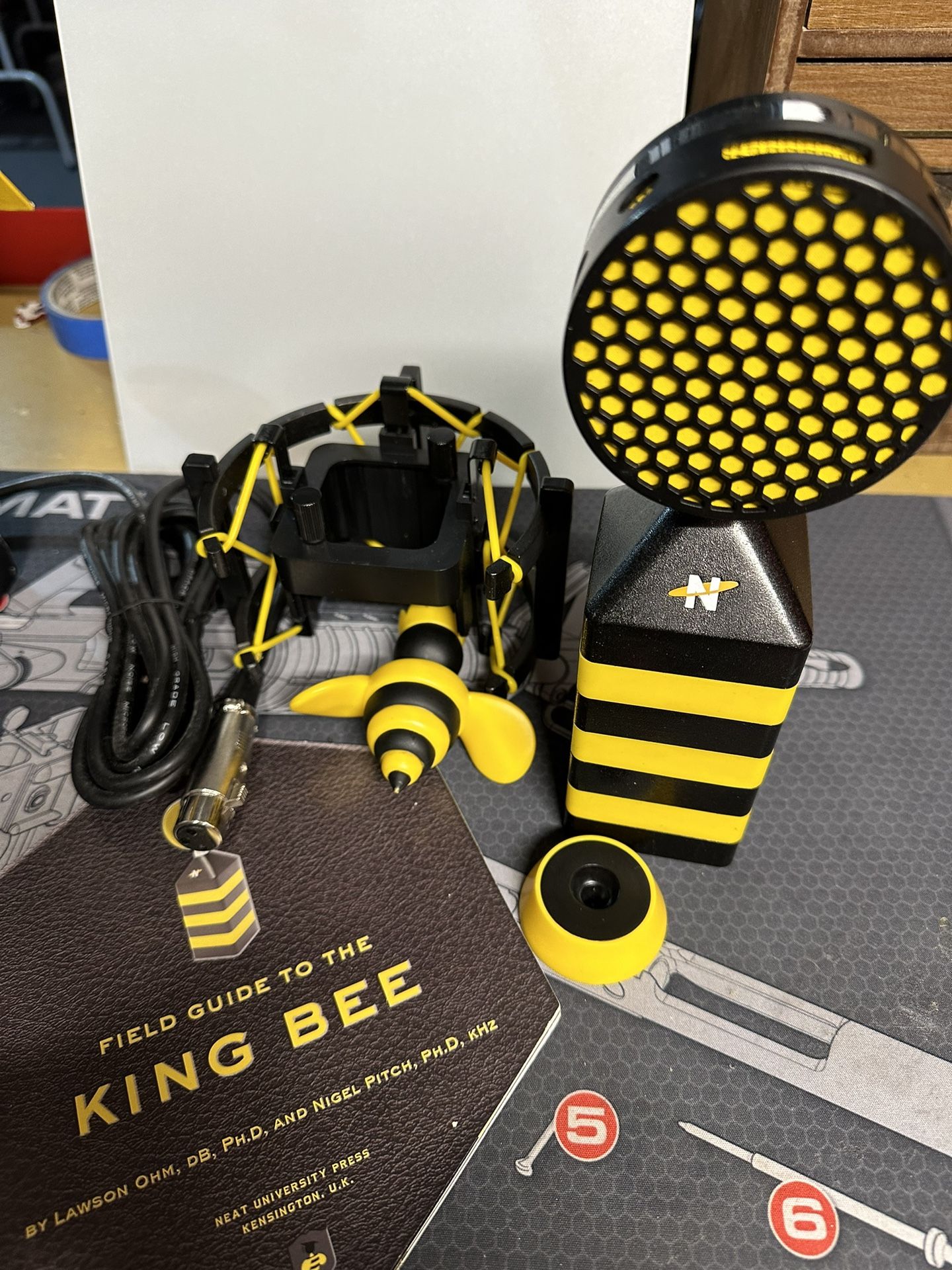 King Bee Microphone