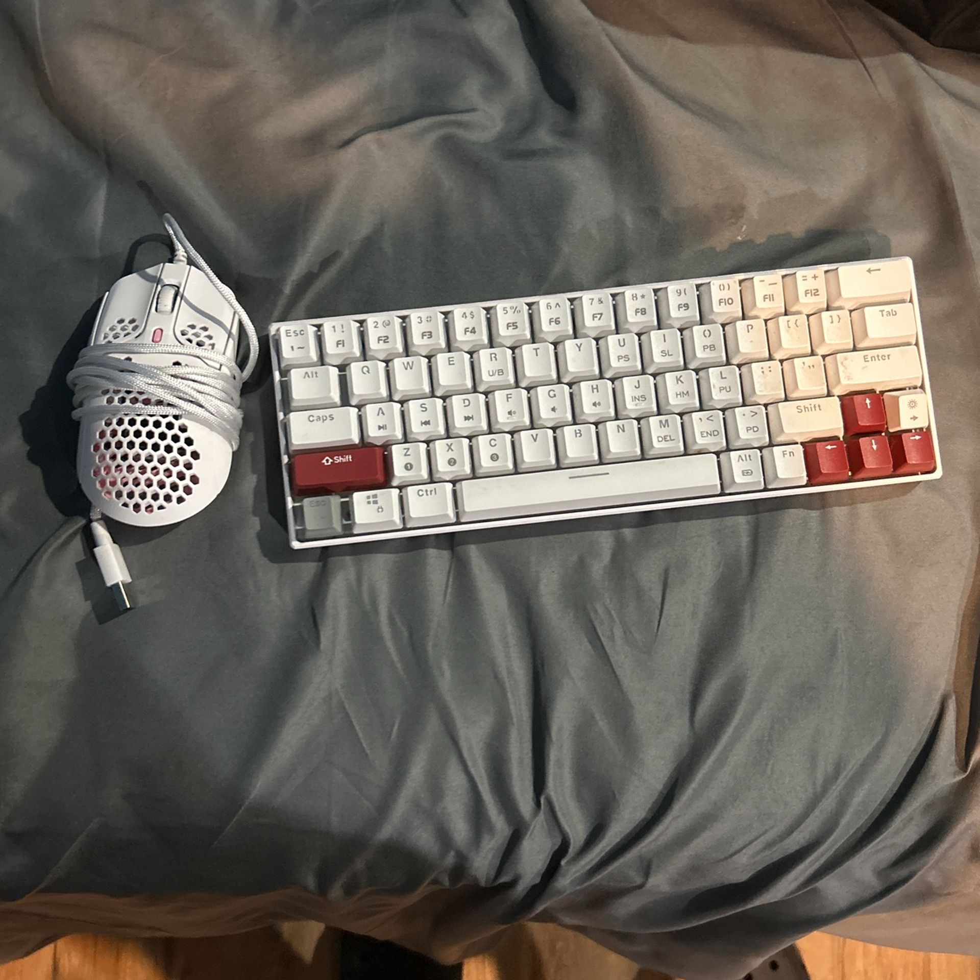 Dierya Dk63 Keyboard And Hyper X Mouse