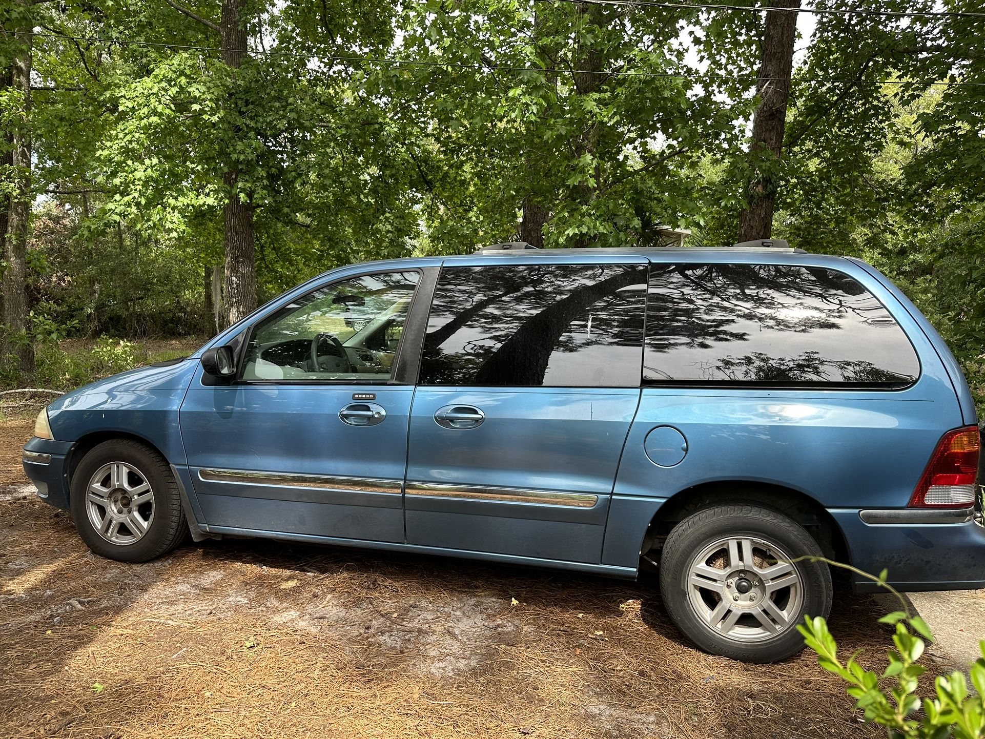 2003 Ford Windstar