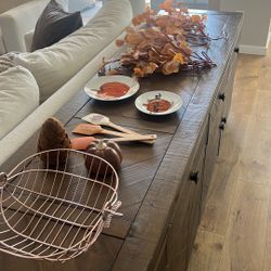 Bundle of fall decor 
