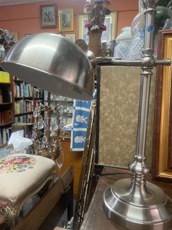 Desk lamp