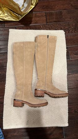 VINCE CAMUTO WOMEN BOOTS SIZE 8
