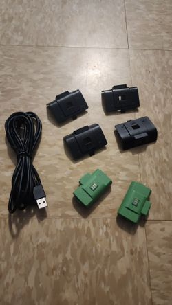 Xbox Controller Battery Packs and USB Cable