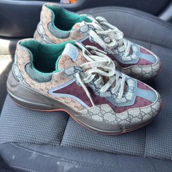 Gucci Rython Brick Red