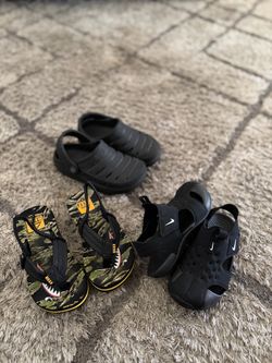 Boys shoes