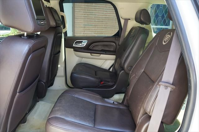 2010 Cadillac Escalade