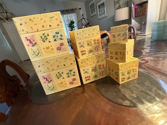 Floral Nesting Gift Boxes Set
