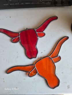 Stained glass Texas bulls