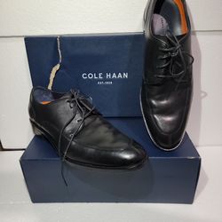 Black COLE HAAN Dress Shoes w/Cardboard Storage Unit