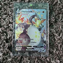 Charizard Vmax Pokémon card