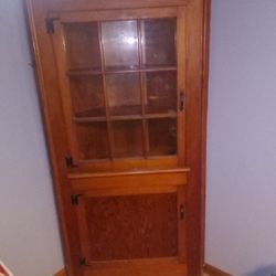 Older Corner Hutch