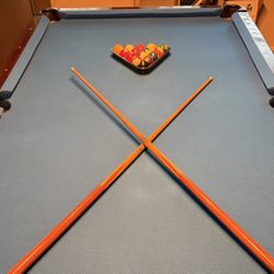Buckhorn Pool Table Set 