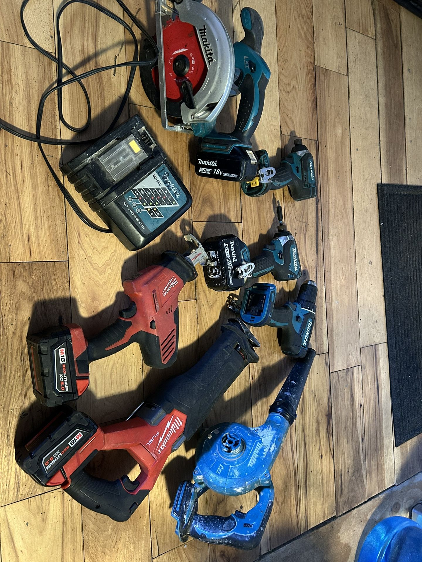 Milwaukee & Makita Tools