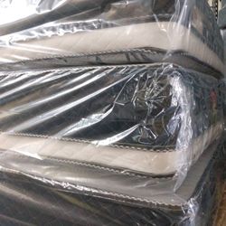 ☑️Mattress all sizes🛏️💤
🔵Pillow top🛏️
🔵Queen sizes $190
🔵Full sizes $ 170
🔵Twin sizes $120
🔵cal King $ 310
🔵E K $ 320
🚚Delivery available$2