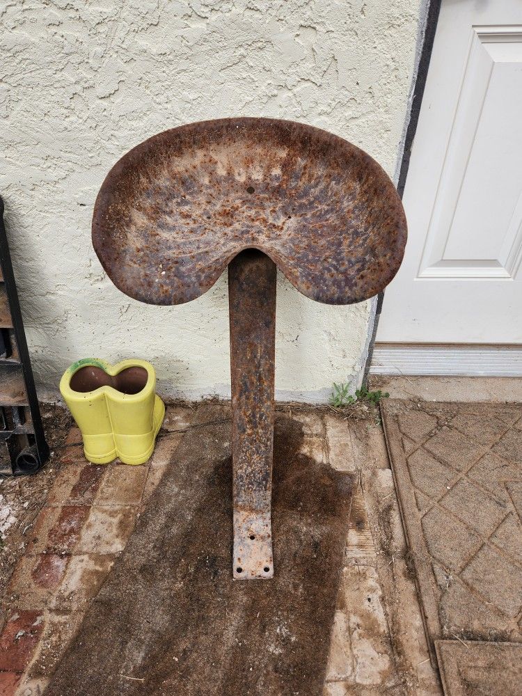 Metal Tractor Seat
