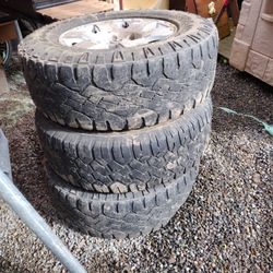  #4     Toyota Tondra   2002  .  2004    Free Free