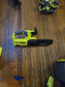 RYOBI Cordless Chain Saw