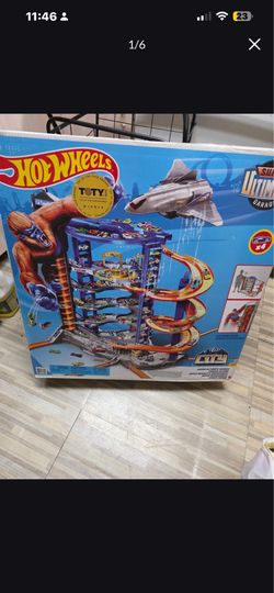 Ultimate hot wheel garage