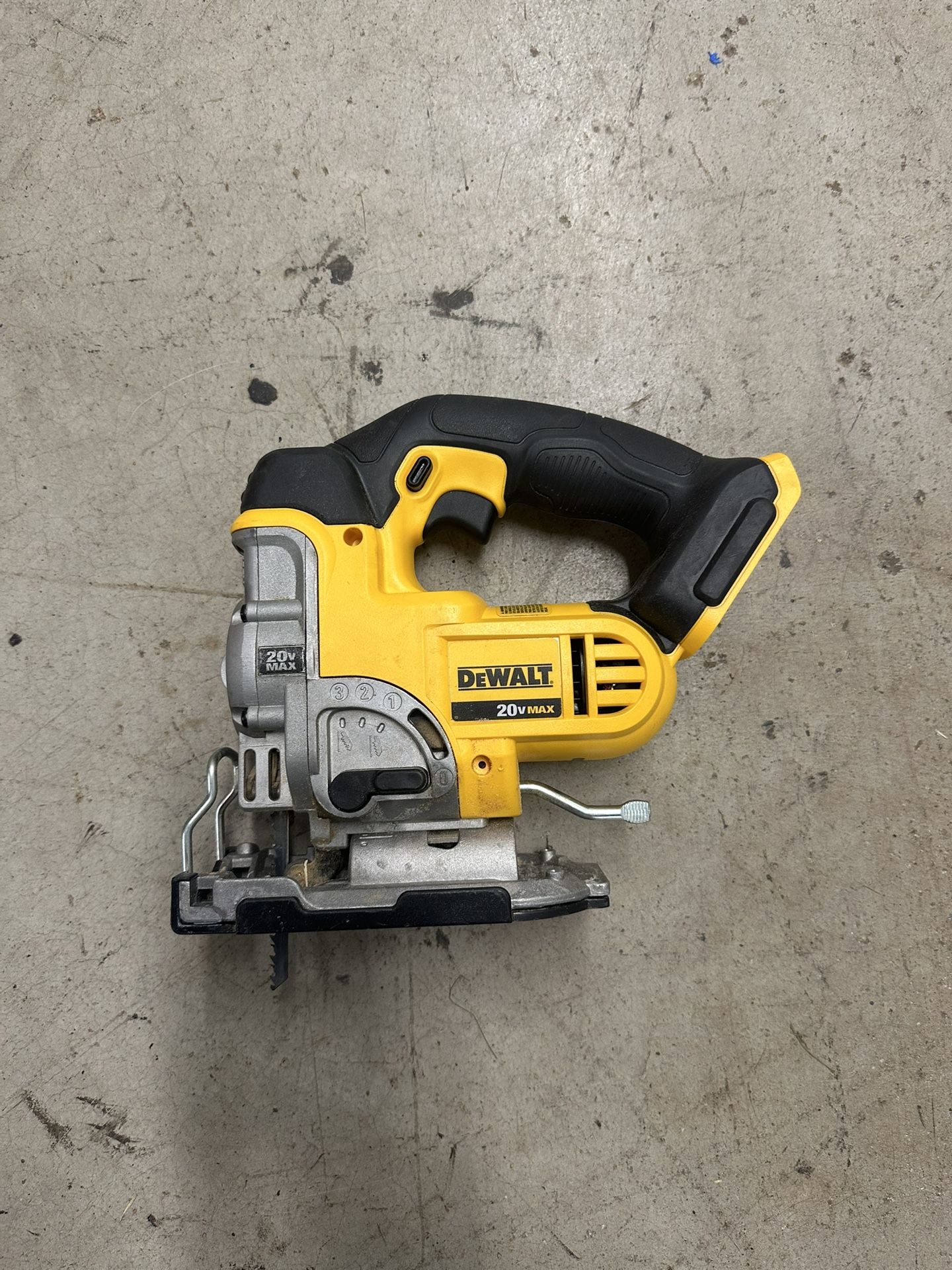 Dewalt Jigsaw - 20v