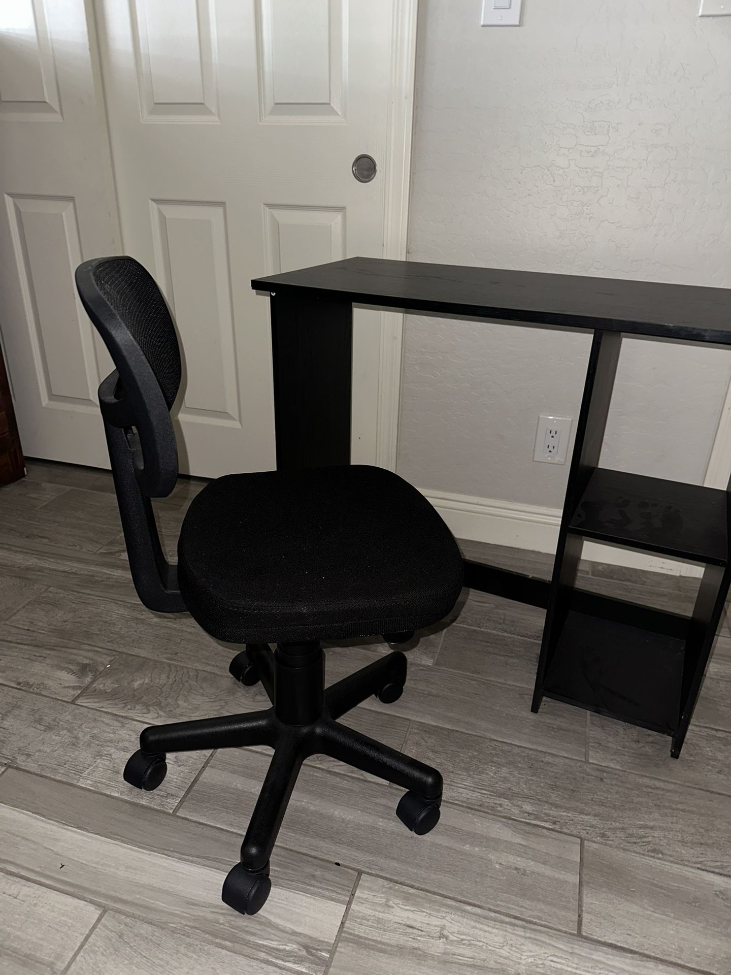 Children’s School Desk And Chair