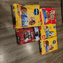 Dog Food And Treats 