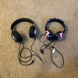 2 Working Headphones 