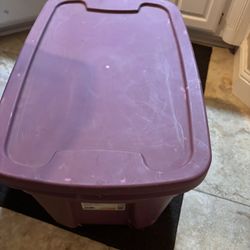 2 Storage Bins $7 Both (20 Gallons)