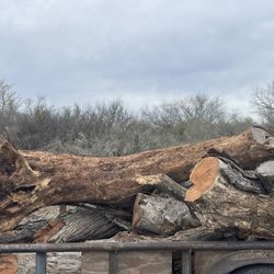 Mesquite Firewood 