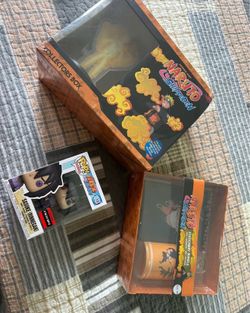 Naruto collectors box/stationary bundle/Sasuke pop