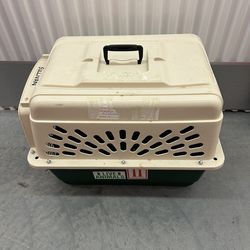 DOG CRATE MEDIUM