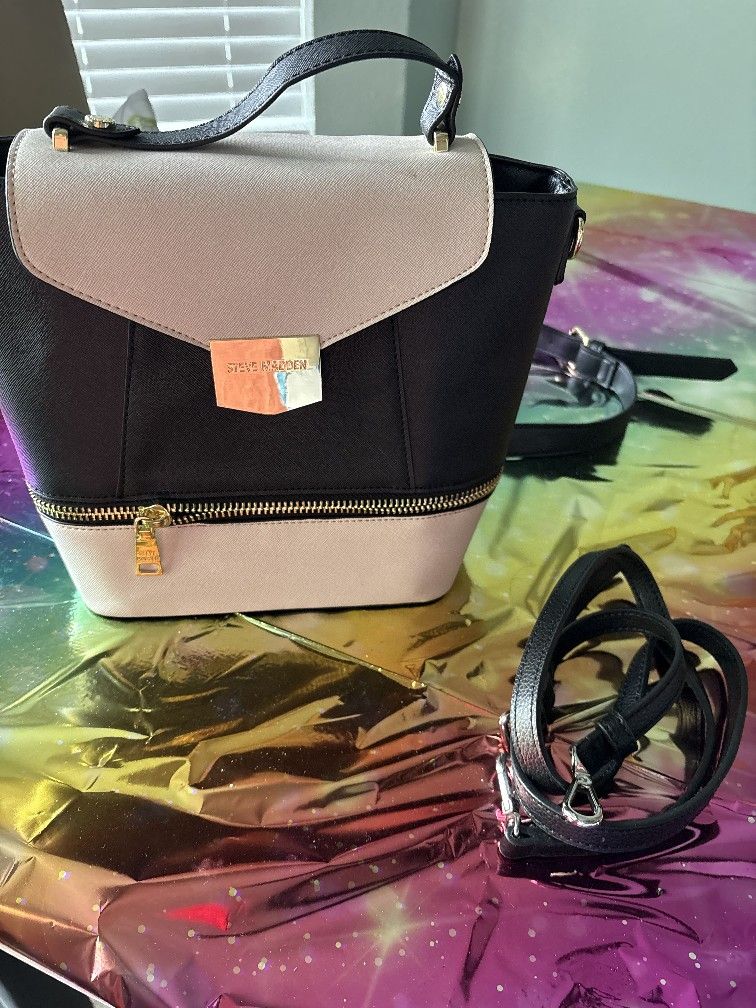 NWOT Steve Madden Purse With Additional Back Pack Straps