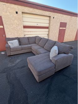 WITH DELIVERY sectional gray couch