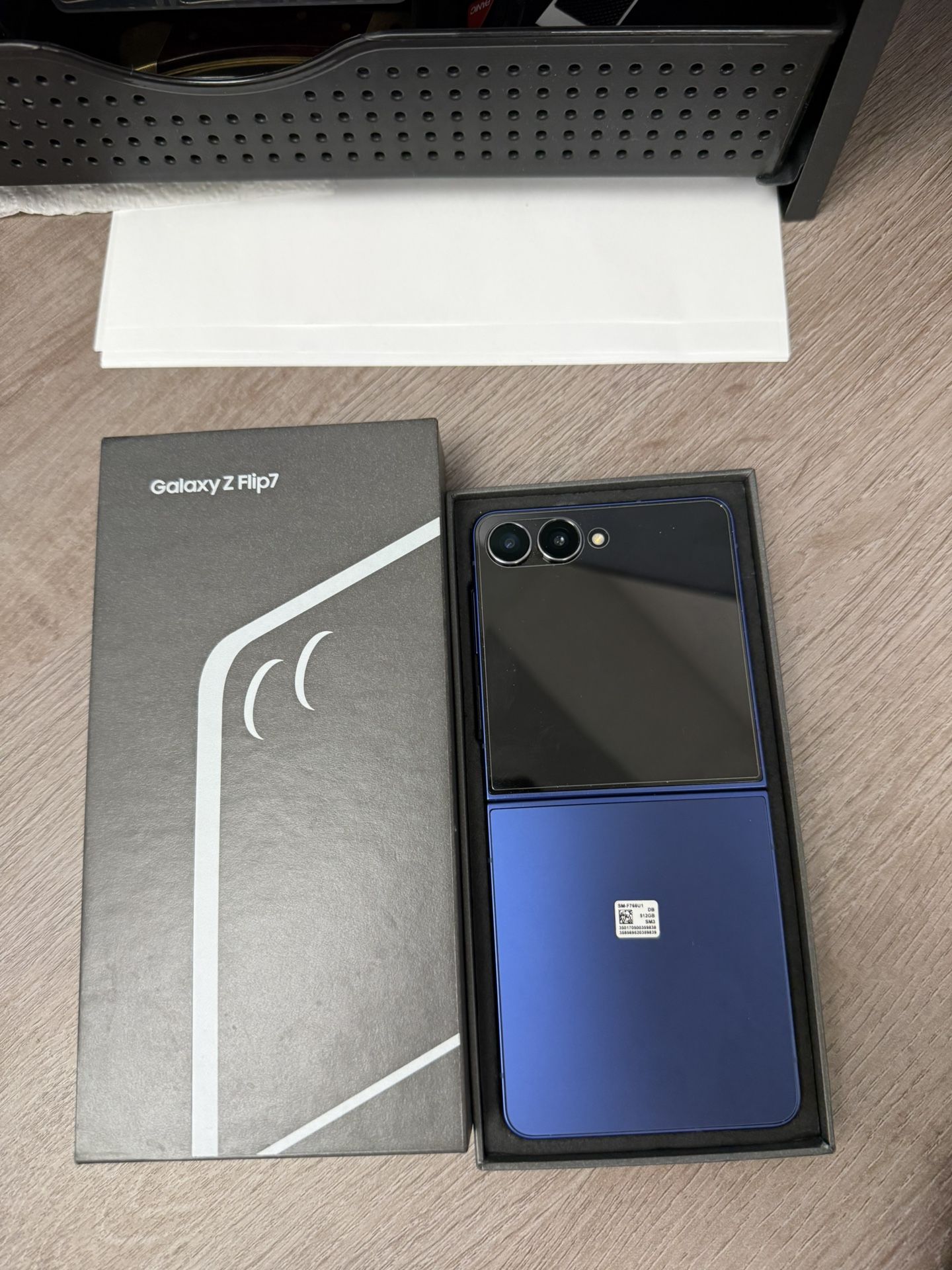 Samsung Z Flip 7 Unlocked