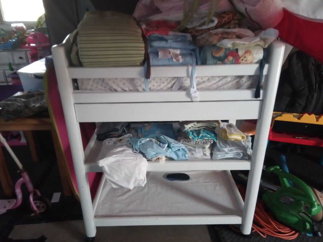 White changing table,baby blankets and crib beddings.. everything for $20.00