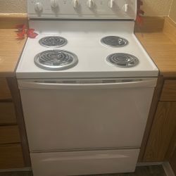 Like New Whirlpool Oven/stove 50$