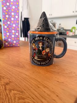 Hocus pocus mug w/ lid