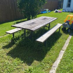 Picnic Table 