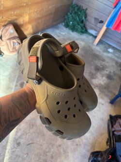 Men crocs