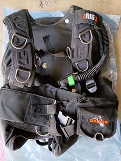 Dacor Wing BCD Complete With Regulator And Other Gear