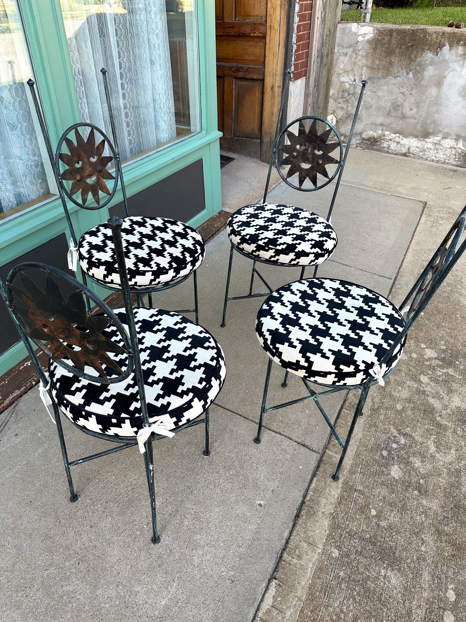 Vintage Sunburst Metal High-back Patio Chairs