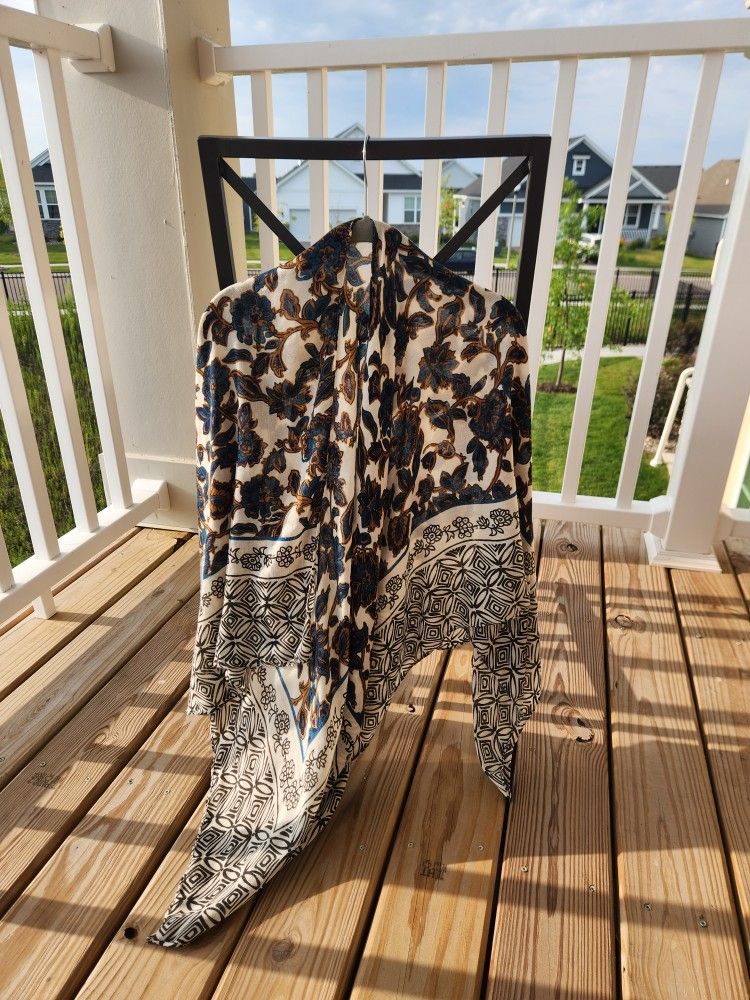 Floral Print Medium Shawl