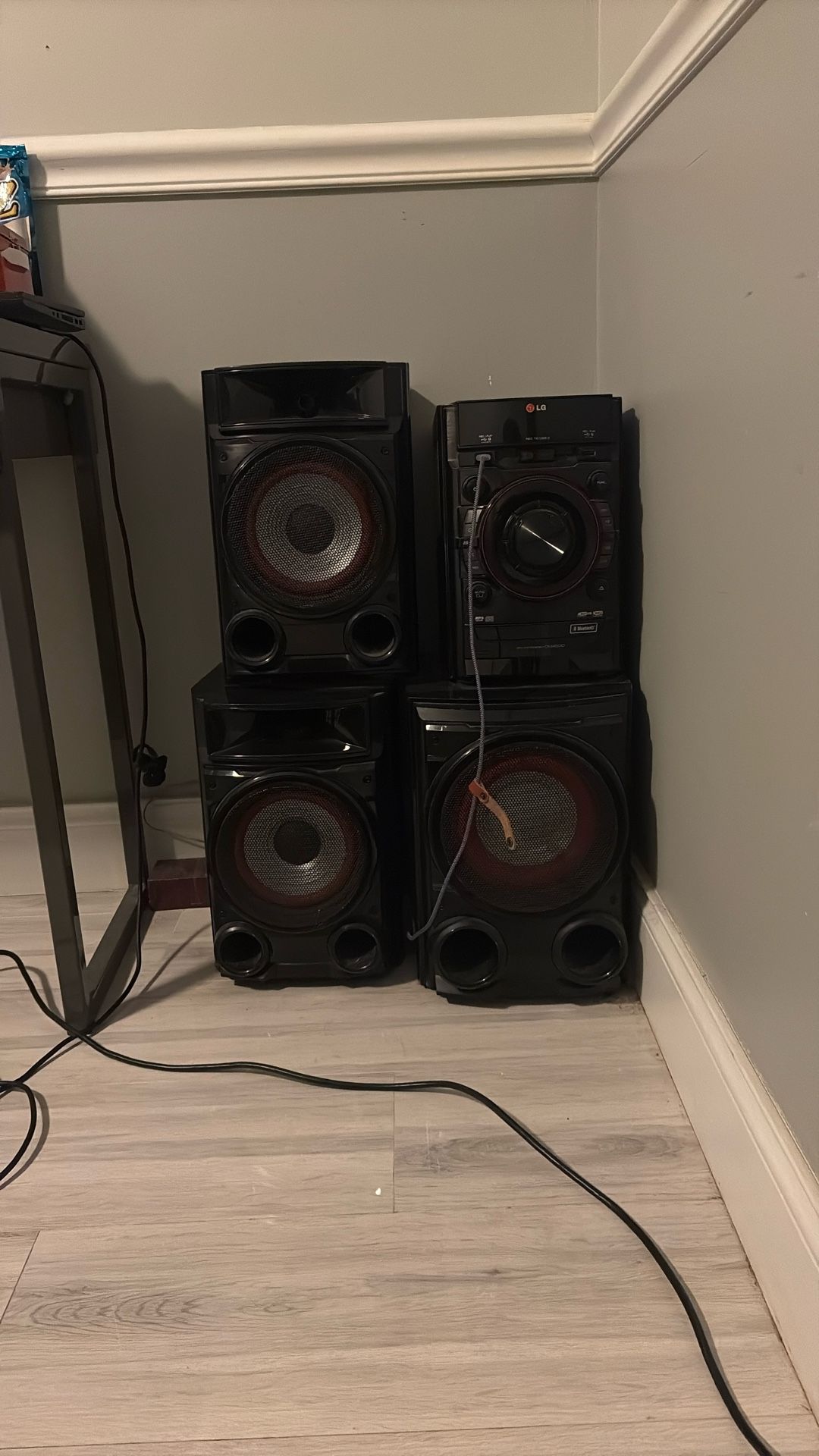 LG sound system CM4530