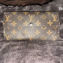 LV Wallet $290