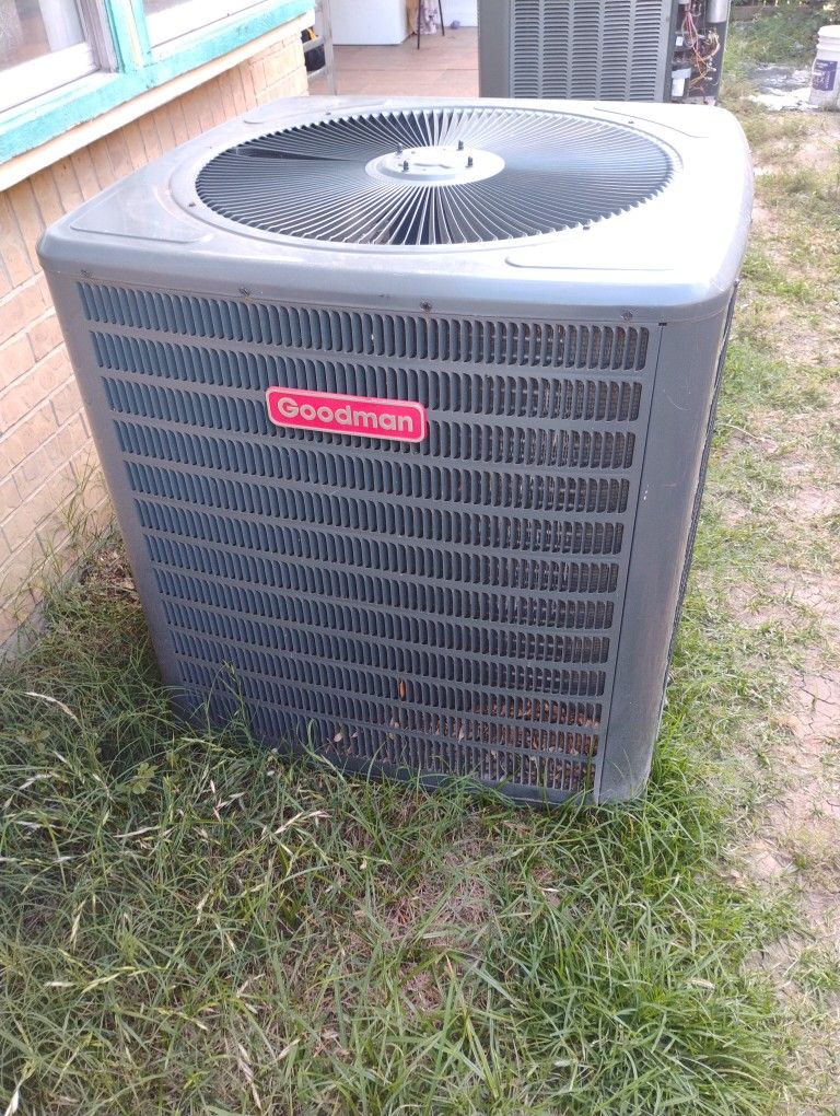 2019 5 Ton Goodman Heat pump