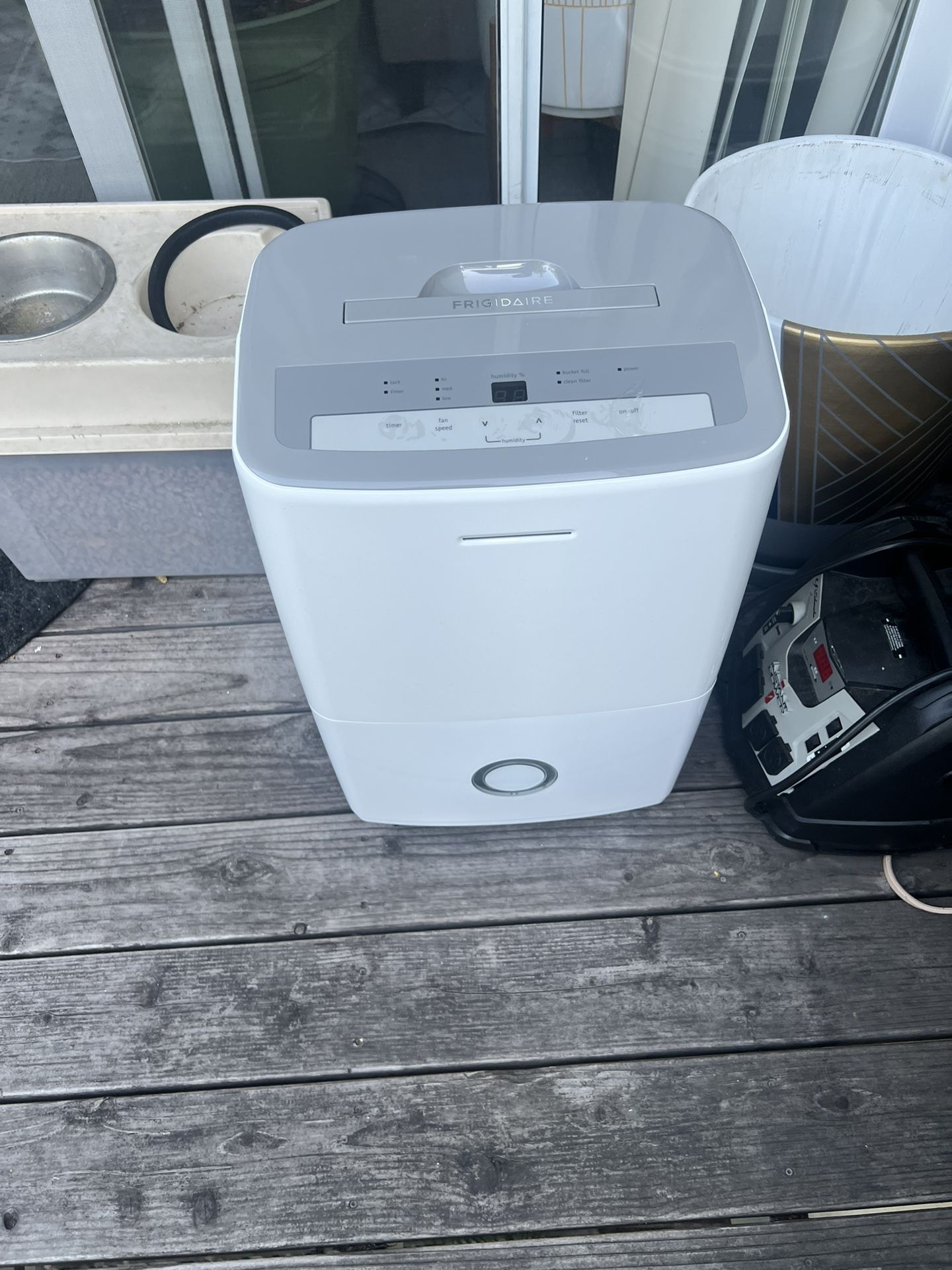Frigidaire dehumidifier
