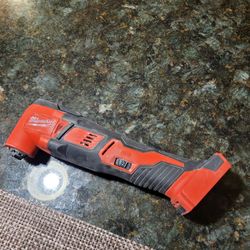 Milwaukee M18 18v Cordless Oscillating Multi Tool 
