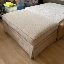 Ethan Allen Cream Fabric Cocktail Ottoman on Wheels