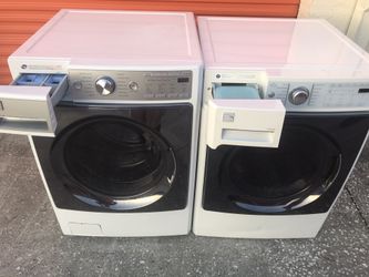 Kenmore washer and dryer electric set
