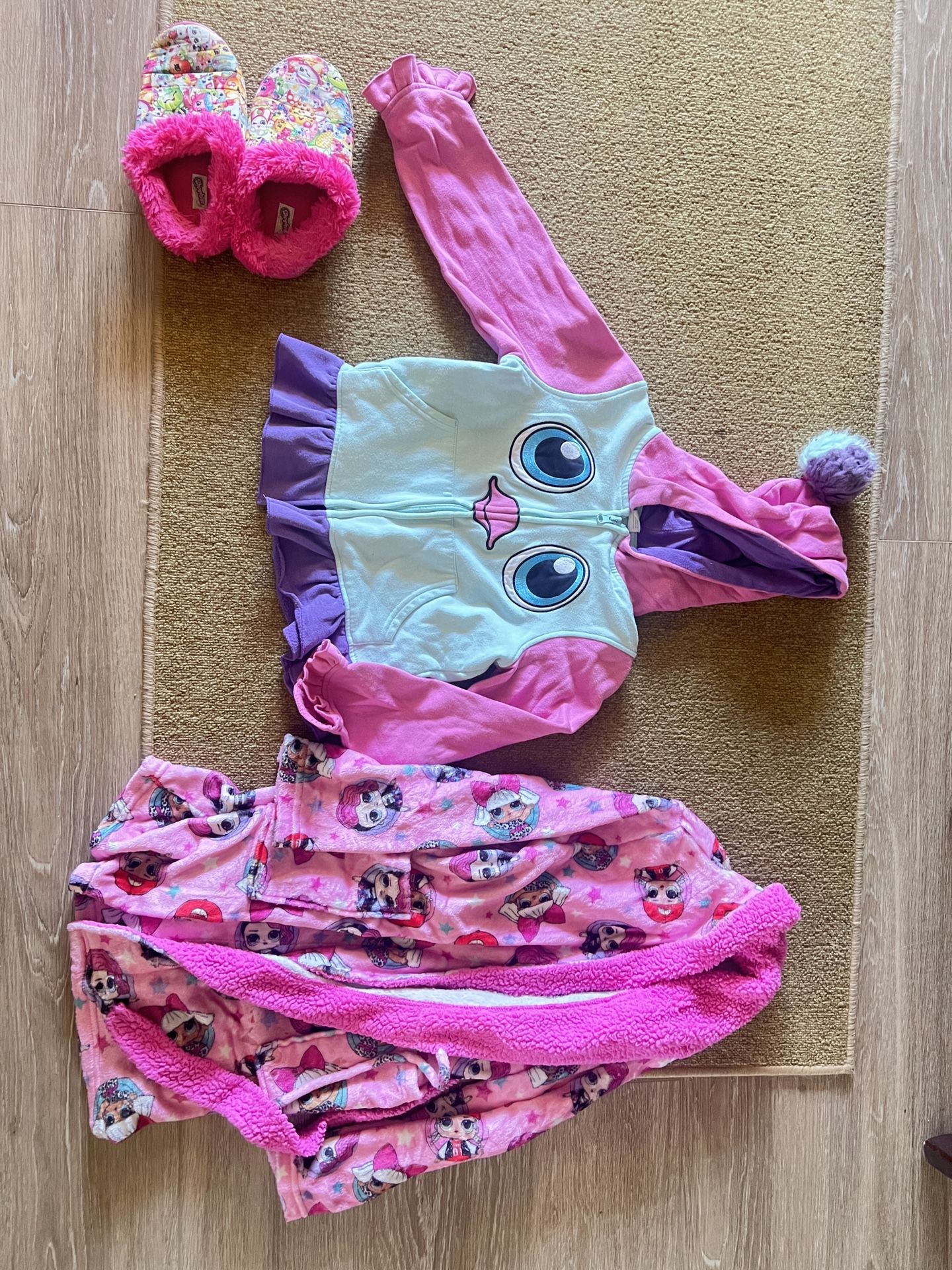 Girl Shopkins, Hatchimals And Lol Surprise